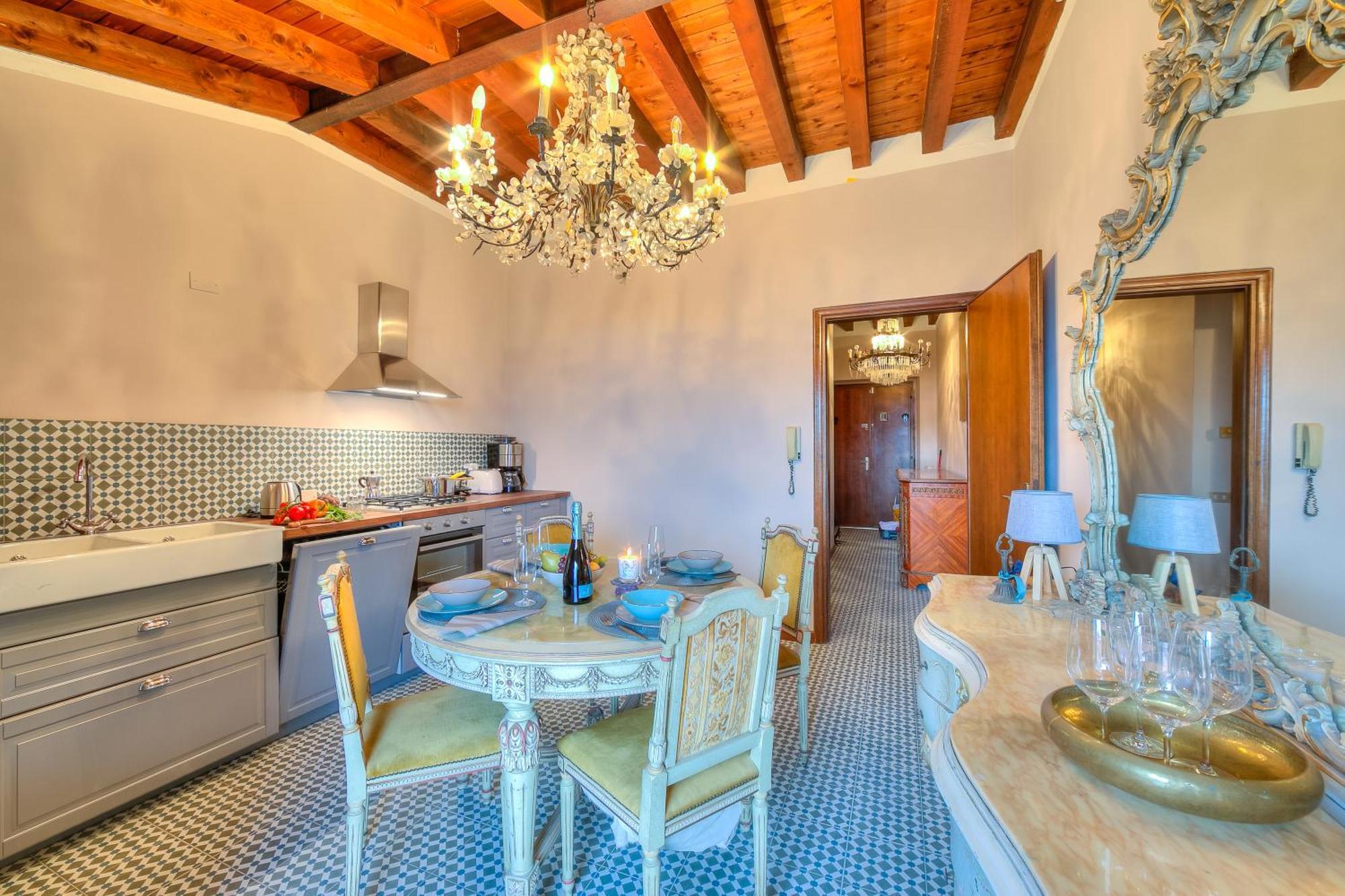 Laetitia Salo-Historic Center Near Lake - Happy Rentals Luaran gambar
